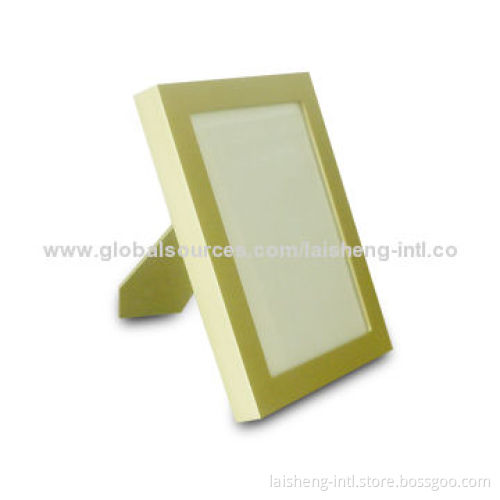 Wooden Photo Frame, Customized Designs are Accepted